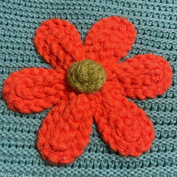 🎉HP🎉 BiBi Crocheted Flower Embroidered 100% Cotton Knit Sleeveless Sweater - Picture 6 of 10